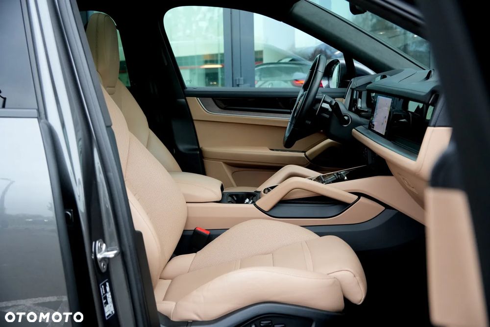 Porsche Cayenne E-Hybrid PHEV - 23