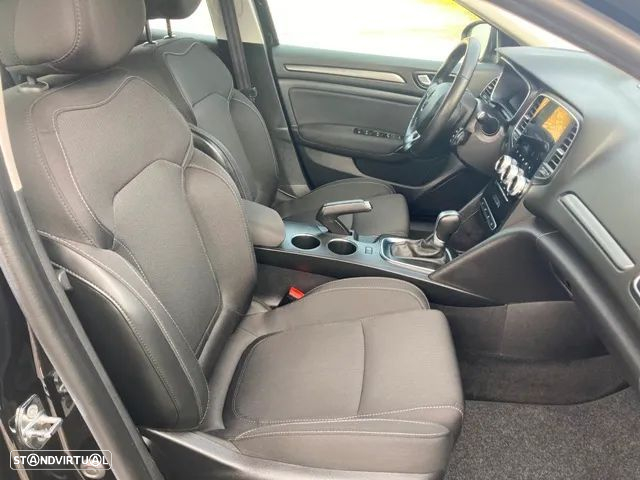 Renault Mégane 1.3 TCe Limited EDC - 35