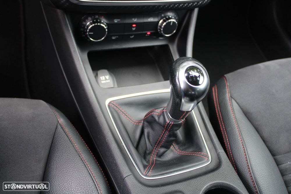 Mercedes-Benz A 180 CDI AMG Line - 11