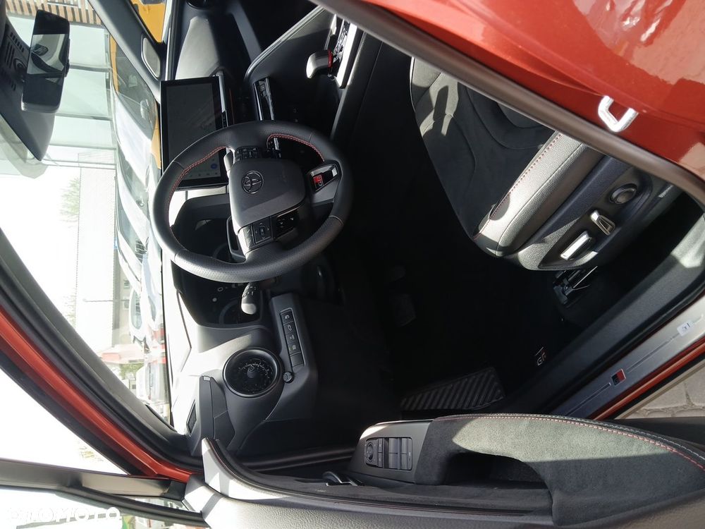 Toyota C-HR - 22