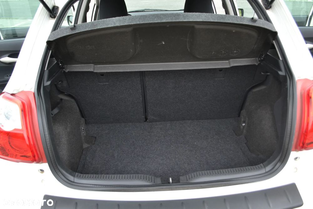 Toyota Auris 1.4 D-4D - 14