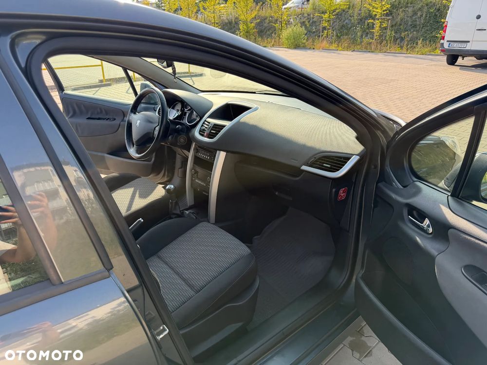 Peugeot 207 1.6 HDi Trendy - 20