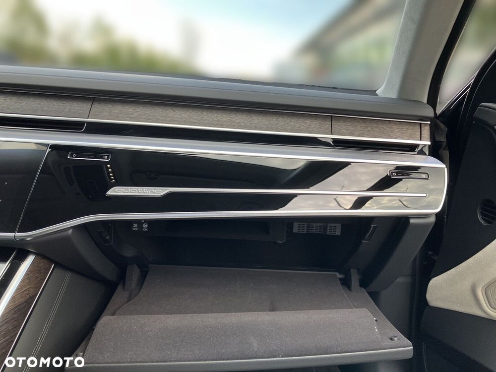 Audi A8 - 38