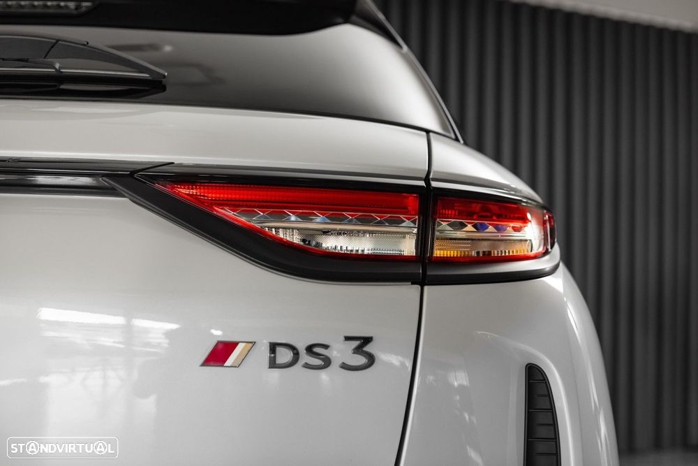 DS DS3 Crossback E-TENSE PERFORMANCE LINE - 8