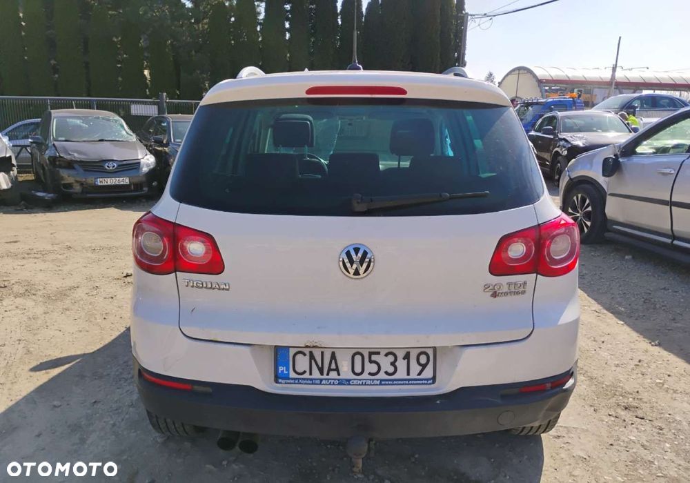Volkswagen Tiguan - 19
