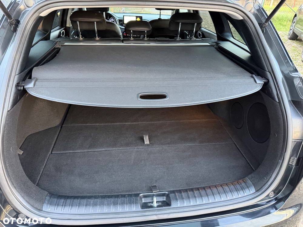 Kia Ceed 1.6 CRDi 136 ISG Dream-Team Edition - 33