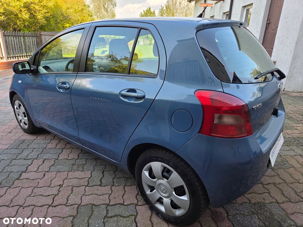 Toyota Yaris - 17