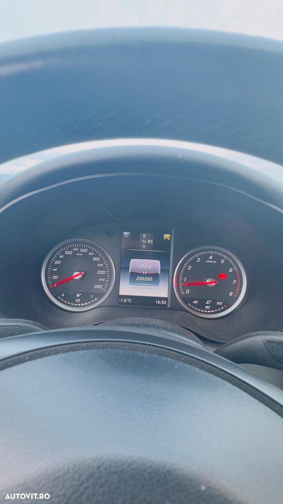 Mercedes-Benz C - 8