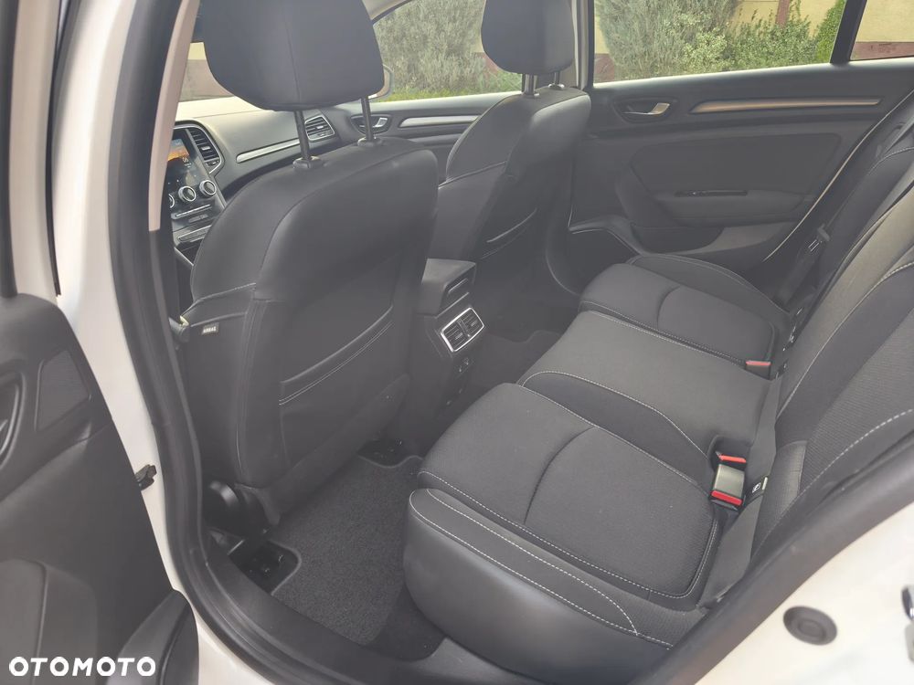 Renault Megane TCe 140 GPF INTENS - 13