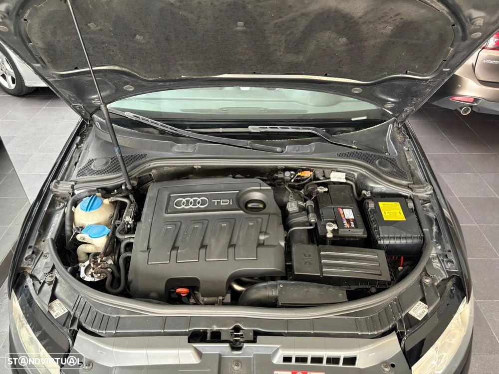 Audi A3 Cabrio 1.6 TDI (clean diesel) Attraction - 29