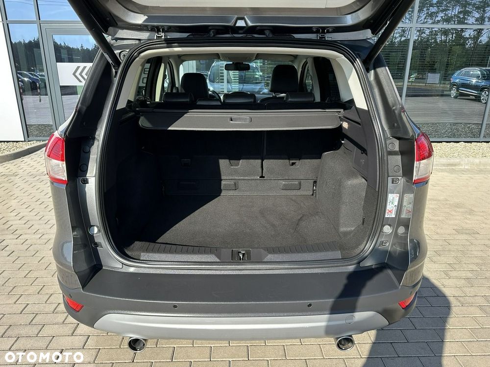 Ford Kuga 2.0 TDCi 2x4 Titanium - 29