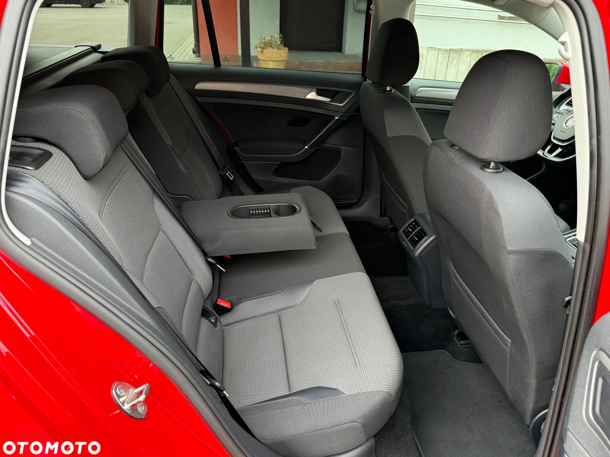 Volkswagen Golf VII 1.4 TSI BMT Comfortline DSG - 24