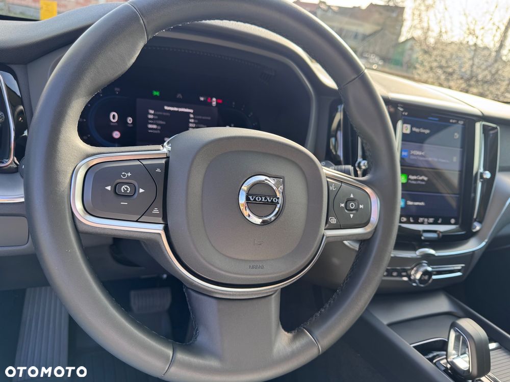 Volvo XC 60 B5 B AWD Ultimate Dark - 15