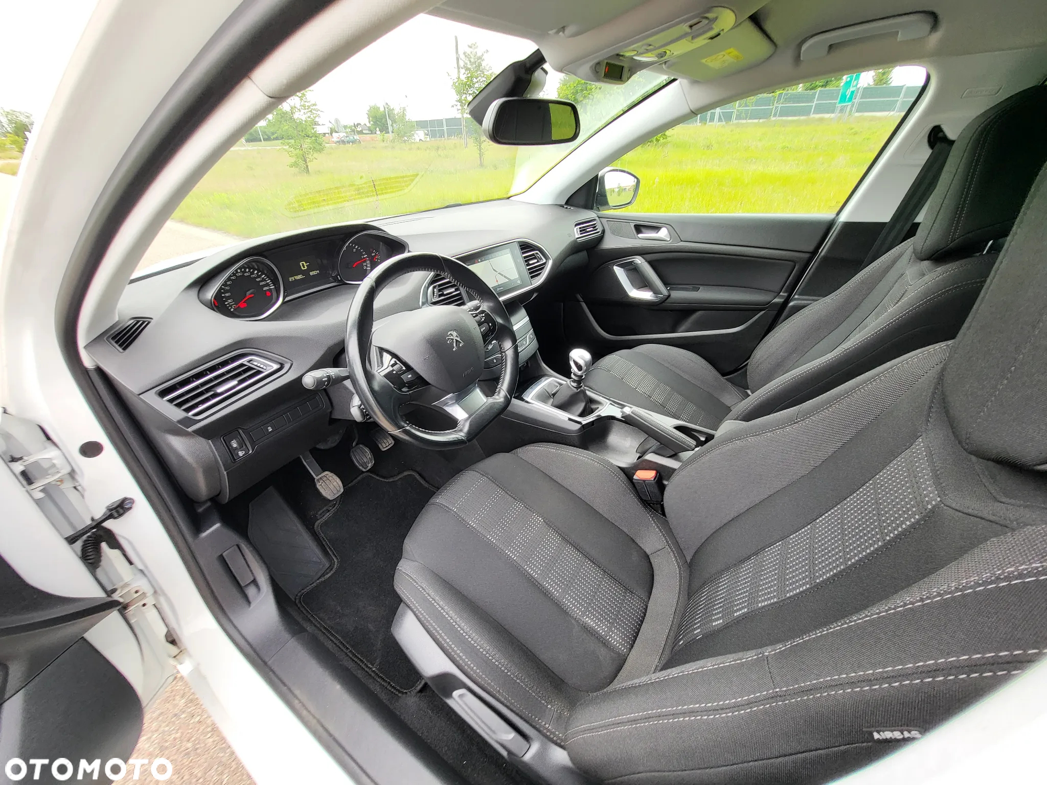 Peugeot 308 1.6 BlueHDi Active S&S - 28