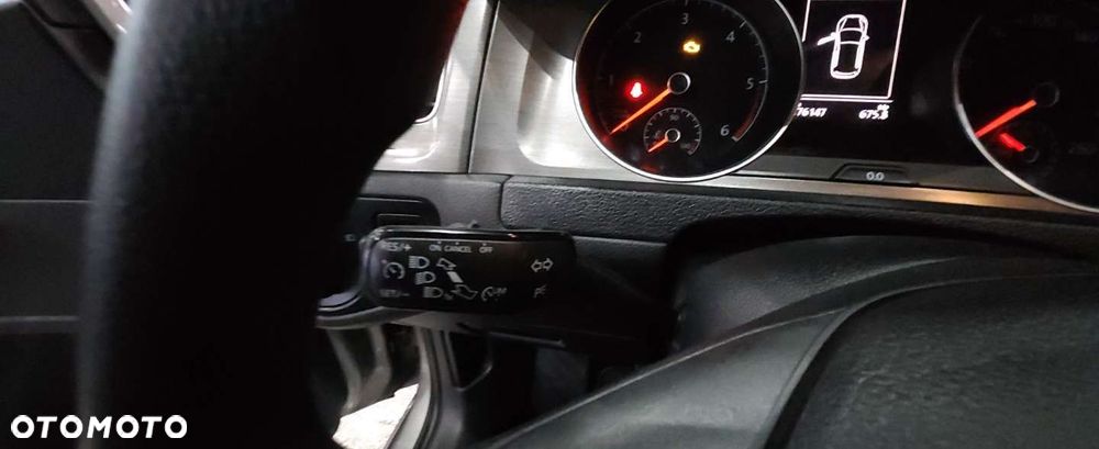 Volkswagen Golf - 26