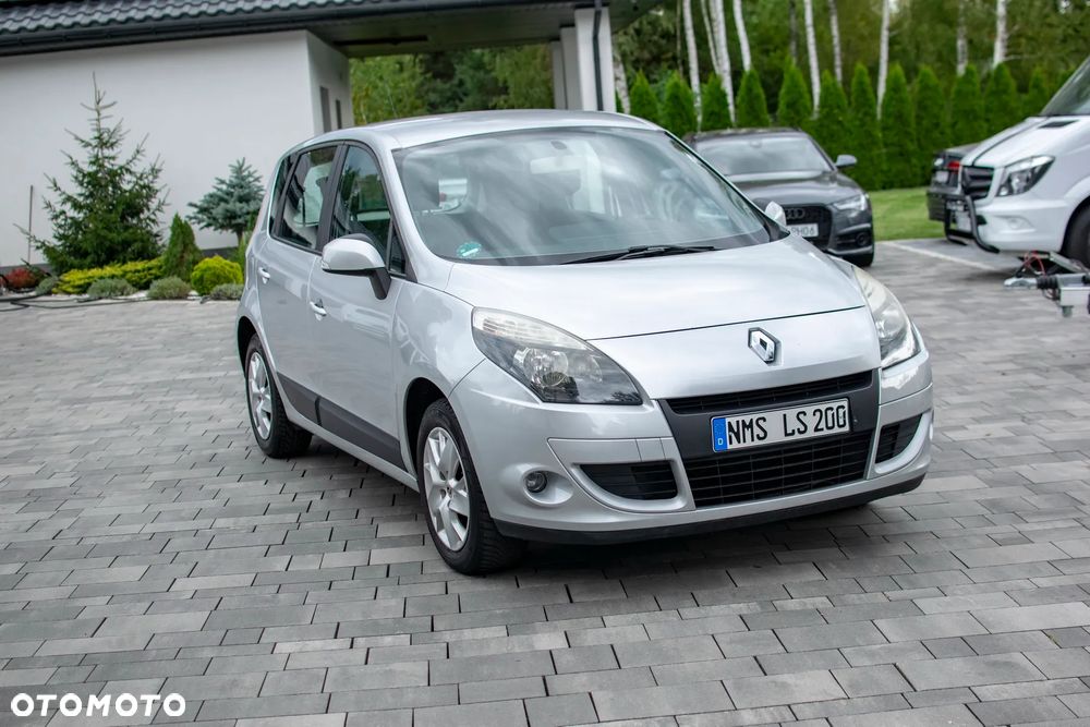 Renault Scenic - 32