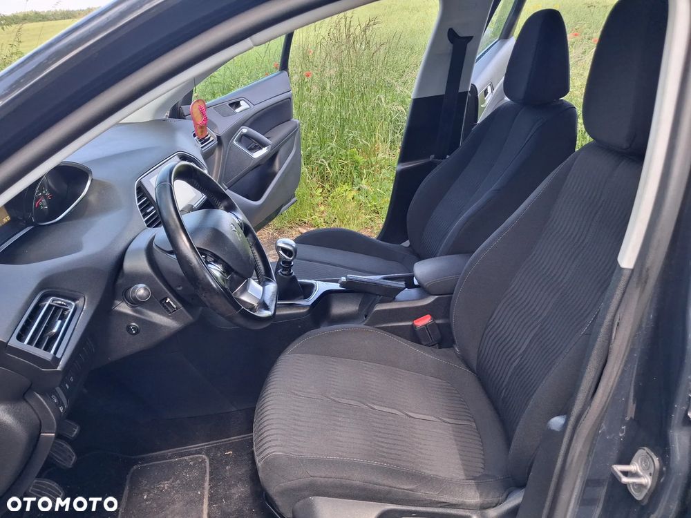 Peugeot 308 BlueHDi 120 Stop & Start Active - 19