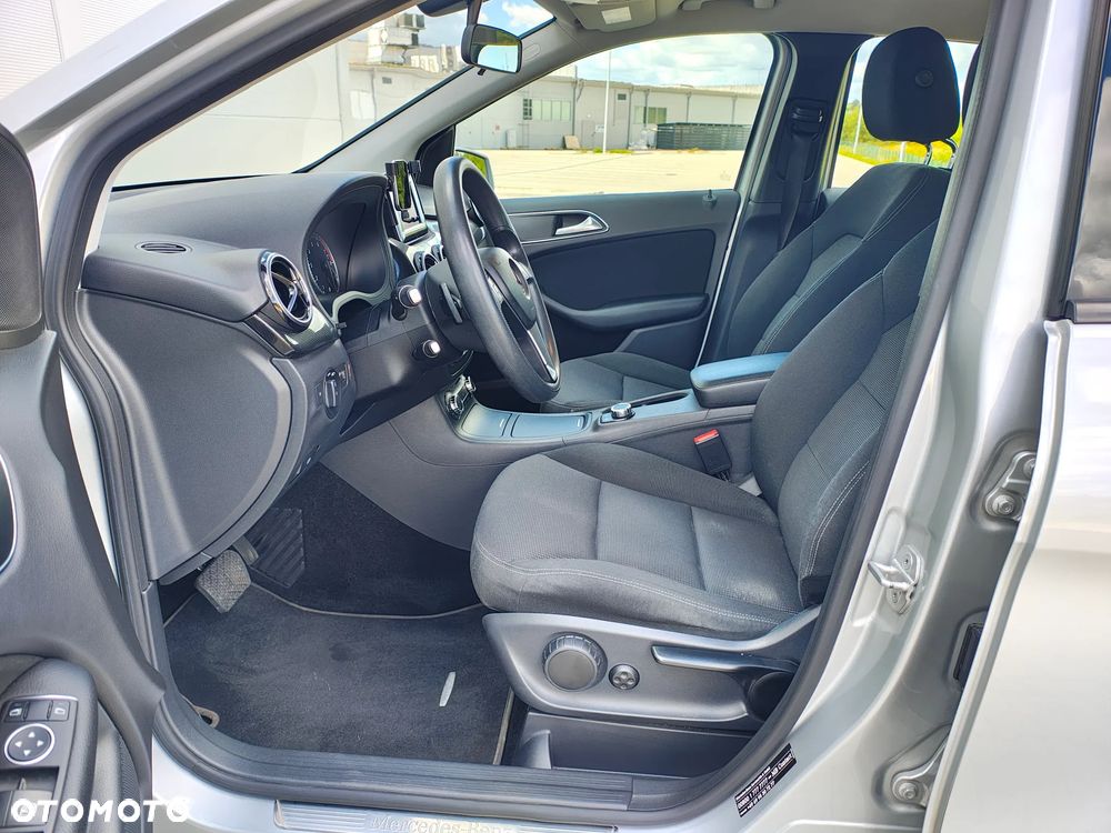 Mercedes-Benz Klasa B 180 (BlueEFFICIENCY) 7G-DCT - 15