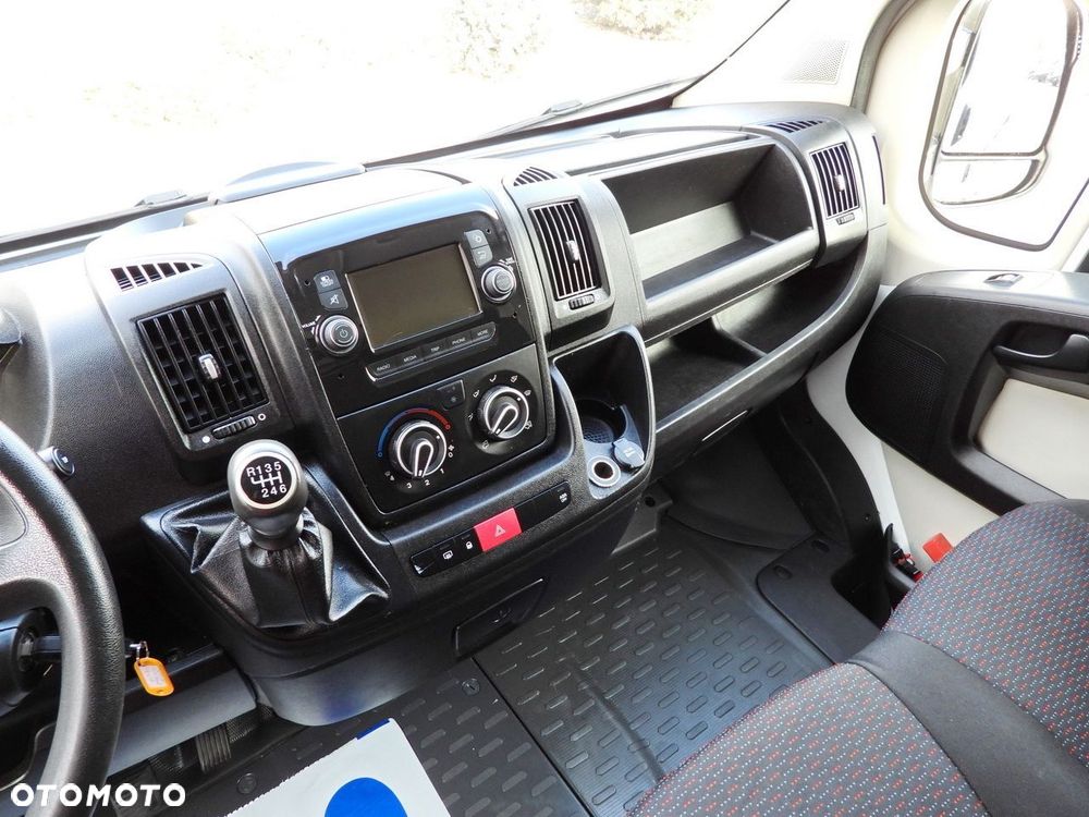 Citroën JUMPER KONTENER WINDA 8 PALET TEMPOMAT KLIMATYZACJA  165KM - 31