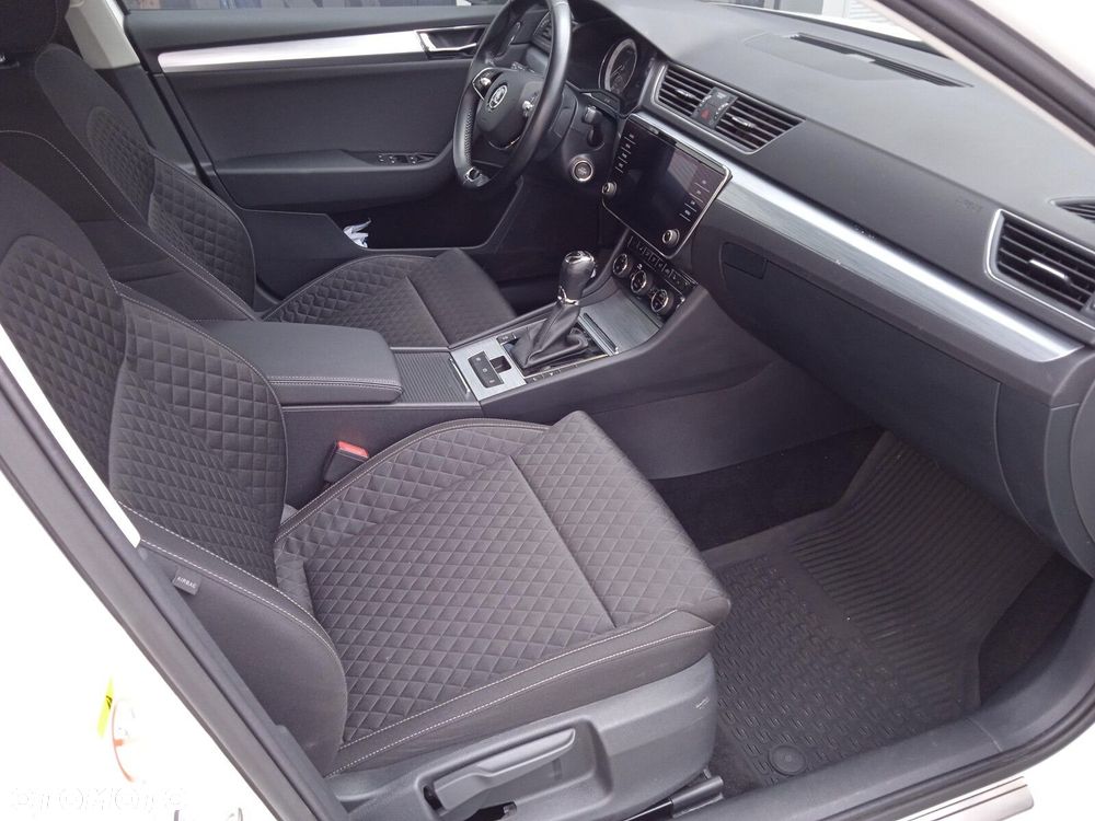 Skoda Superb 1.5 TSI Ambition DSG - 15