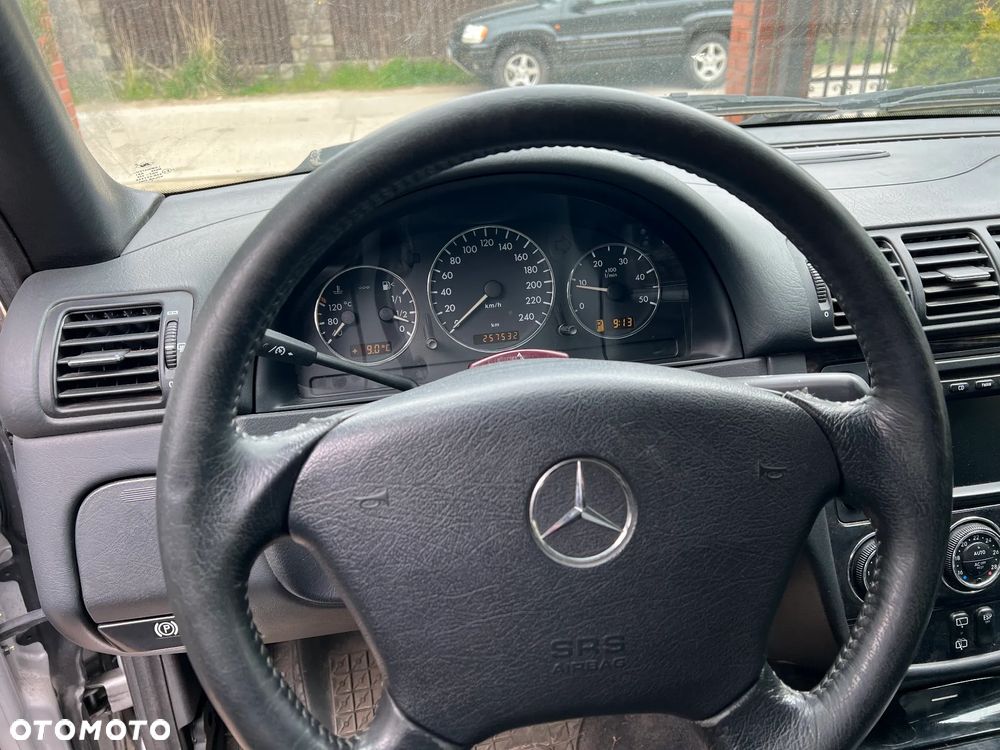 Mercedes-Benz ML - 4