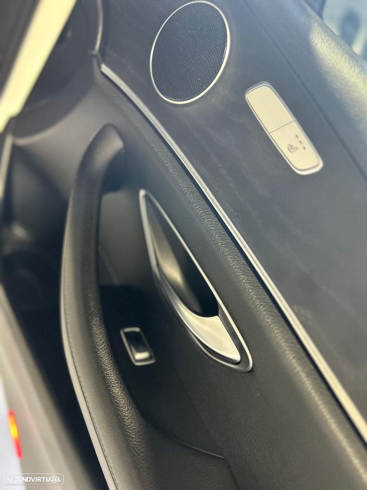 Mercedes-Benz E 200 d AMG Line - 11