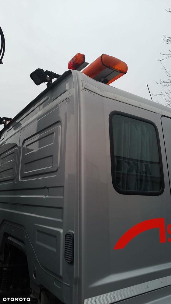 Mercedes-Benz 18 225 - 33