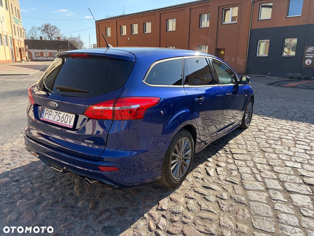 Ford Focus 1.5 EcoBoost STart-Stopp-System ST-LINE - 36