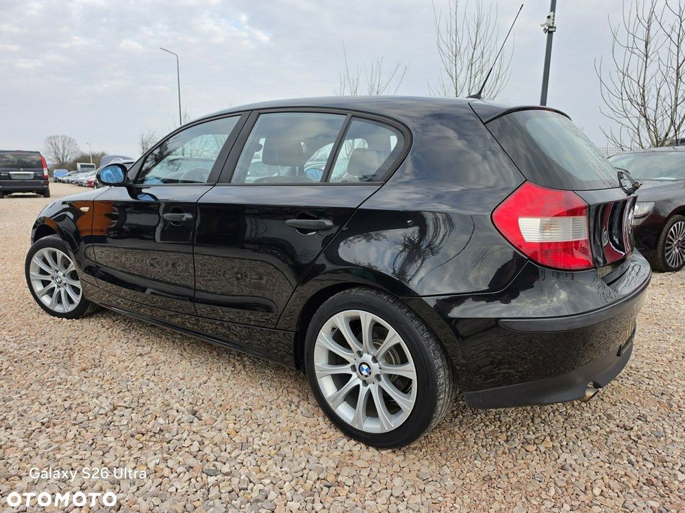 BMW Seria 1 116i - 11