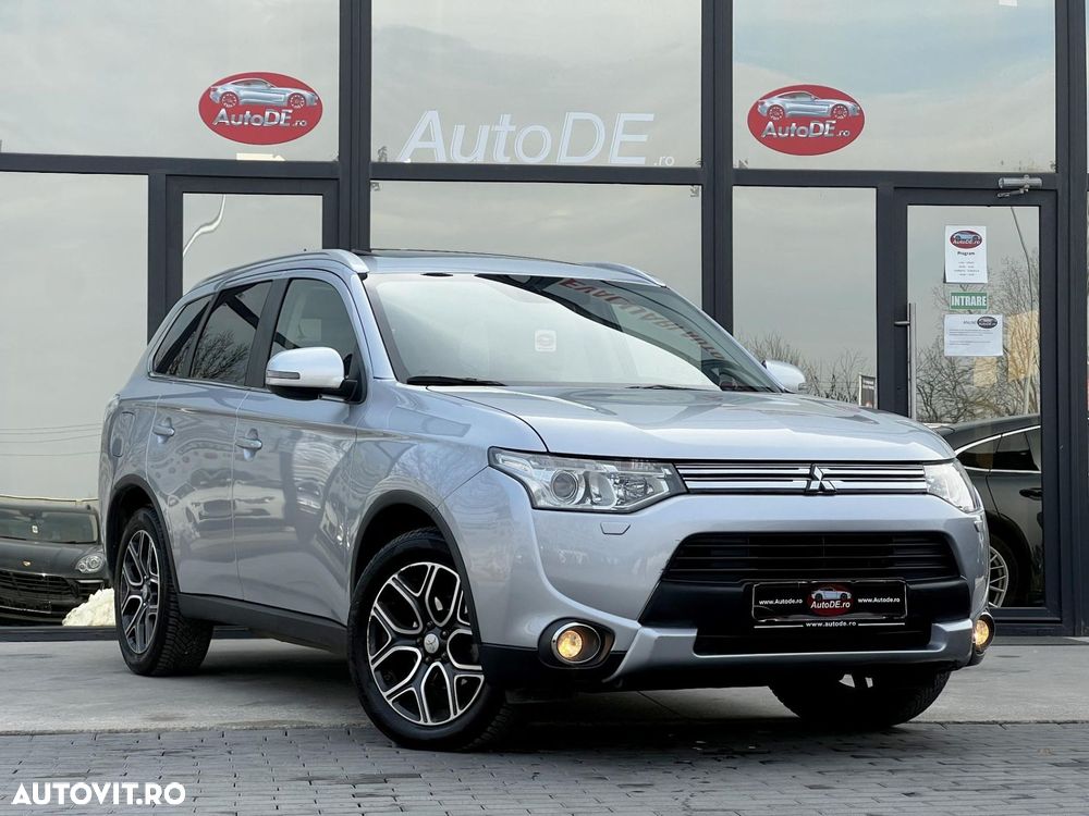 Mitsubishi Outlander - 2