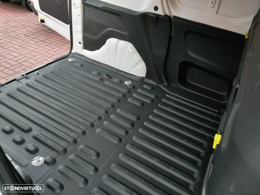 Peugeot Partner - 20