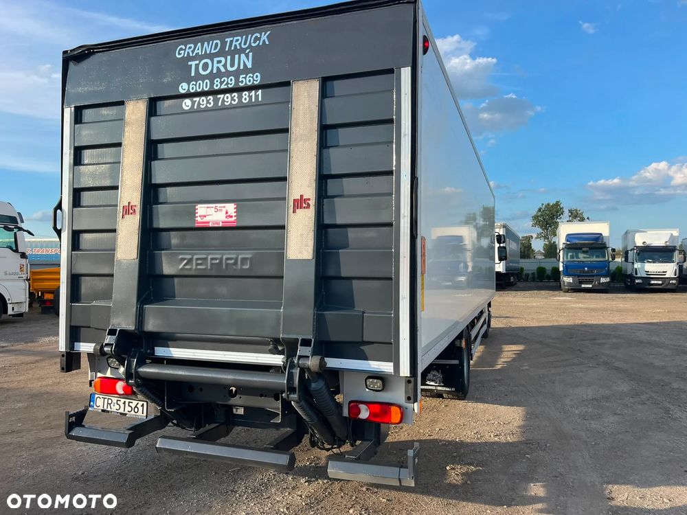 Volvo Wynajem solówka izoterma z windą 4500 ZŁ MIESIĄC - 5