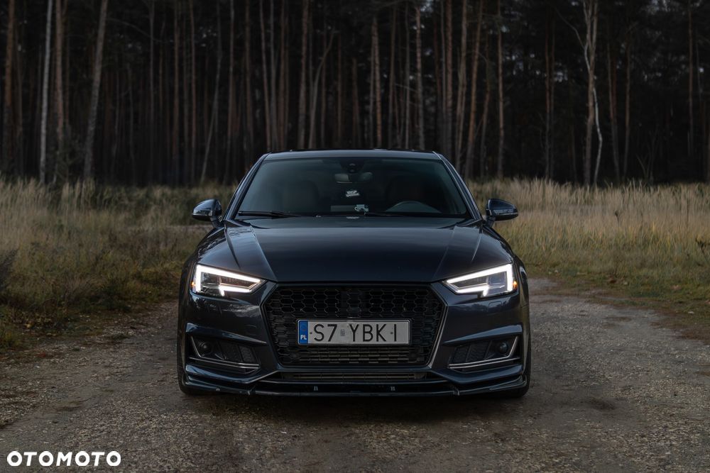 Audi A4 Limousine - 4