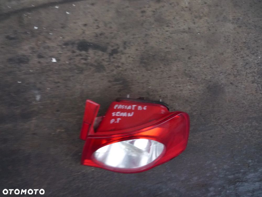 VW PASSAT B6 SEDAN LAMPA TYLNA LEWA LUB PRAWA - 10