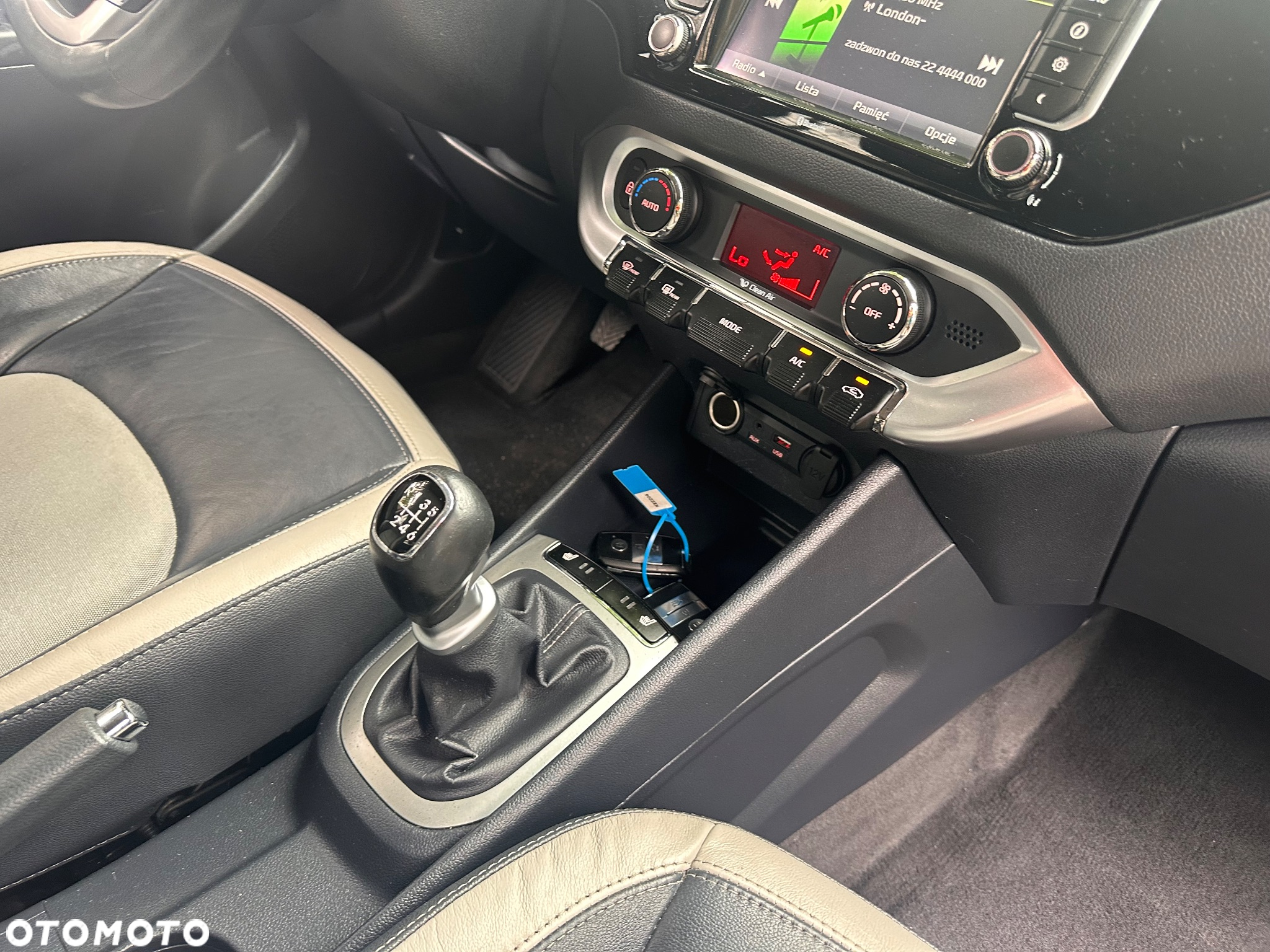 Kia Rio 1.4 Business Line - 29