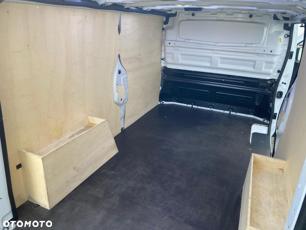 Renault TRAFIC L2H1 - 19