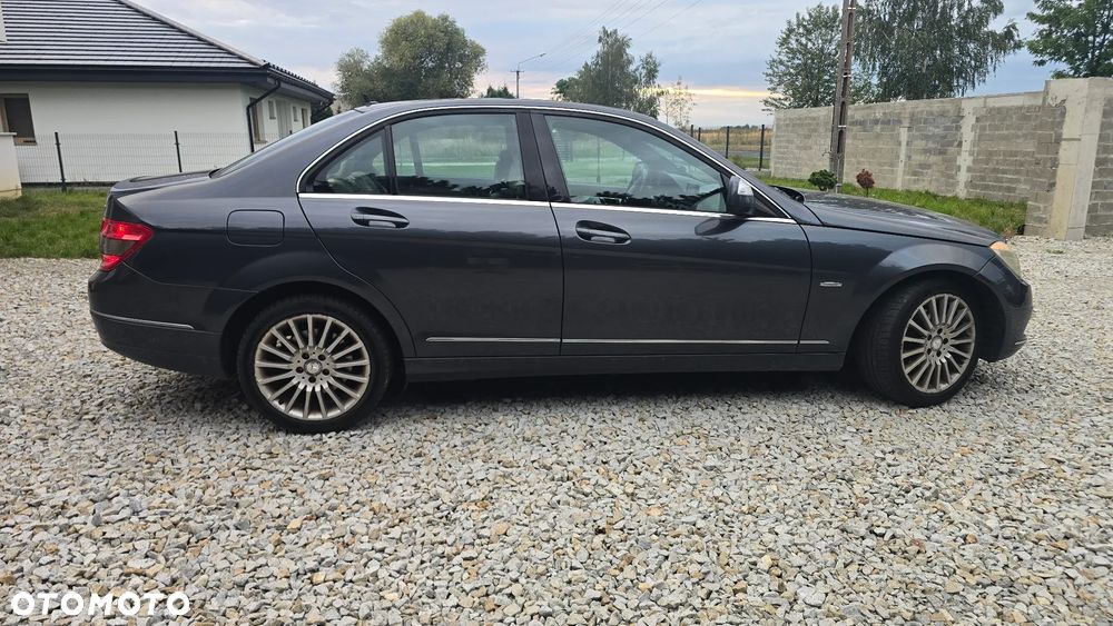 Mercedes-Benz Klasa C 220 CDI DPF Automatik Avantgarde - 4