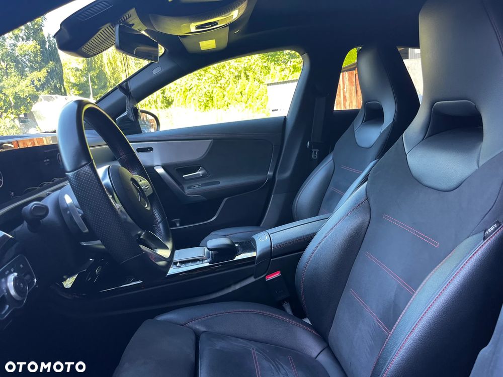 Mercedes-Benz CLA 200 AMG Line 7G-DCT - 15