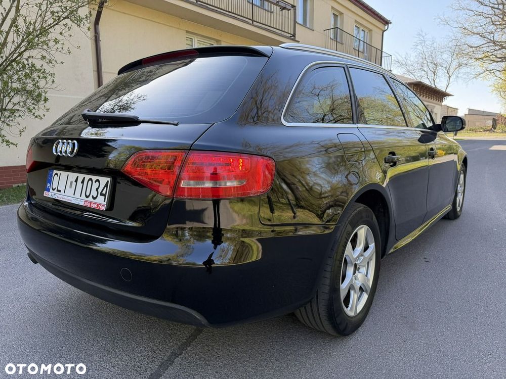 Audi A4 Avant - 10