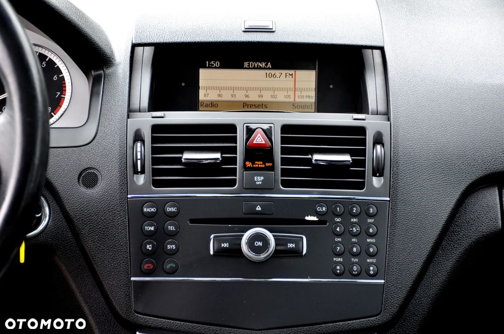 Mercedes-Benz Klasa C 300 7G-TRONIC SPORT EDITION - 40