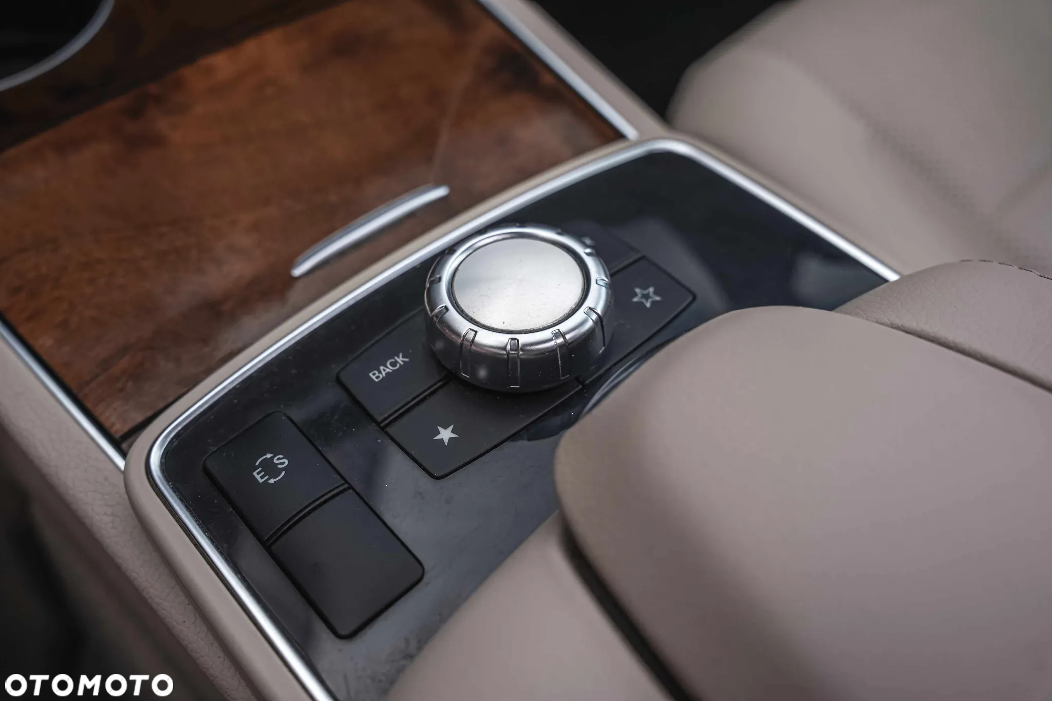Mercedes-Benz Klasa E 350 CGI BlueEffICIENCY - 31