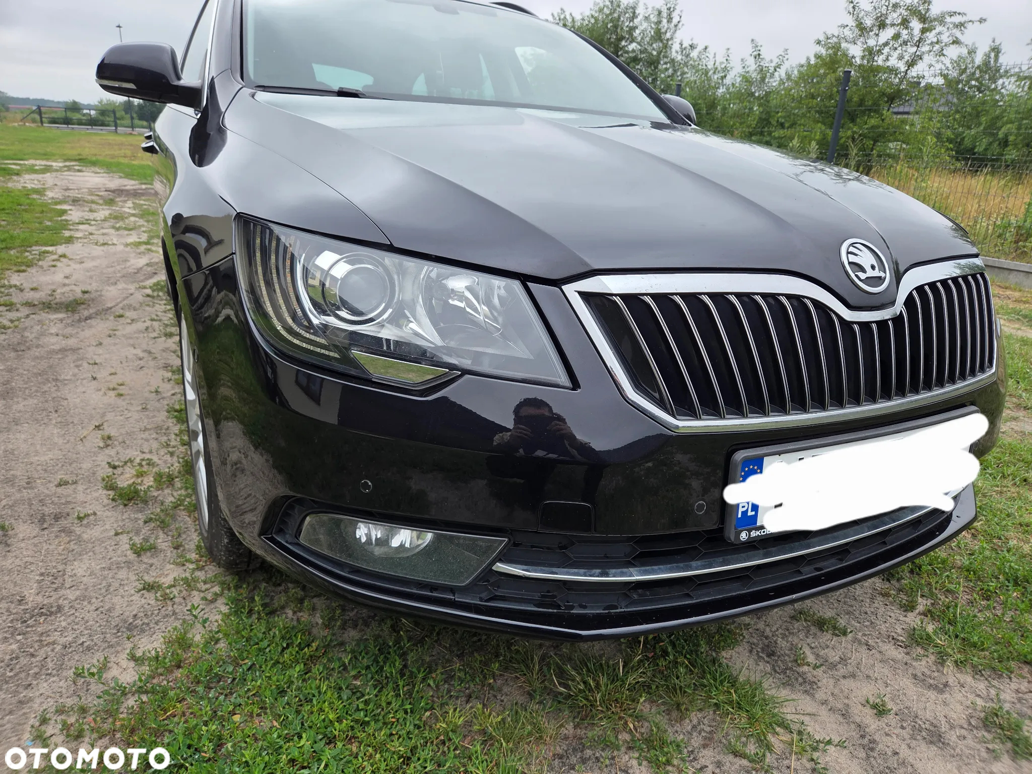 Skoda Superb Combi 2.0 TDI DSG Ambition - 2