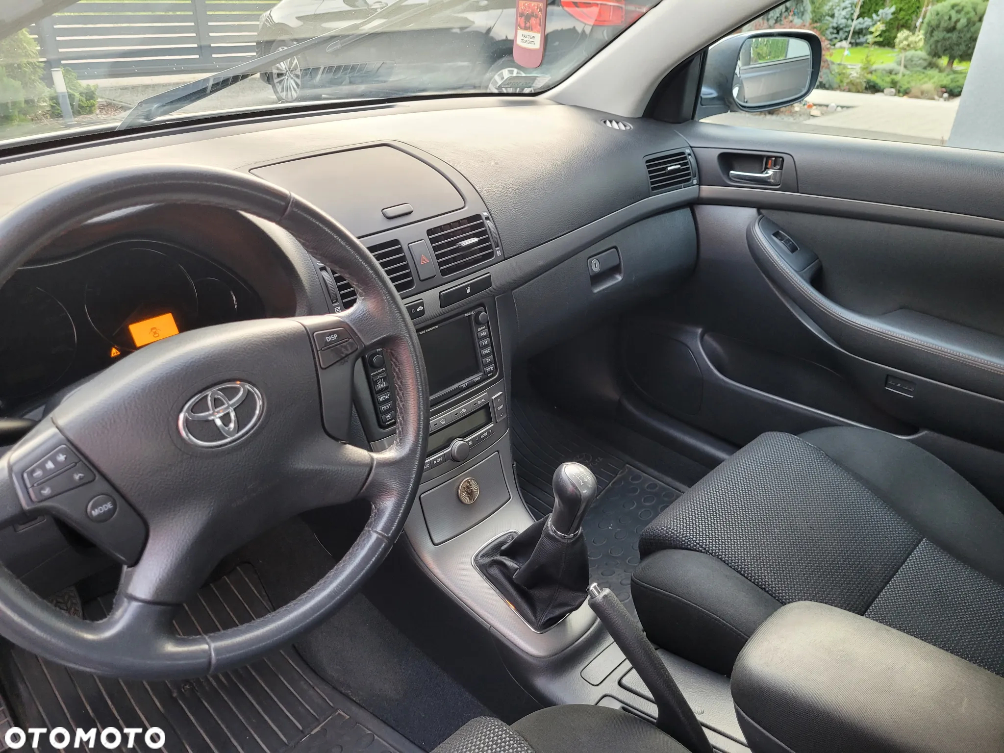 Toyota Avensis 1.8 VVT-i Sol - 4
