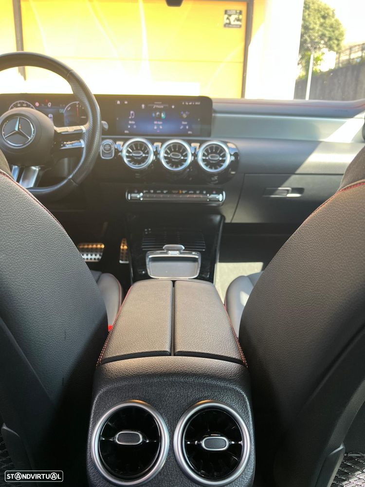 Mercedes-Benz CLA 250 e Shooting Brake AMG Line - 17