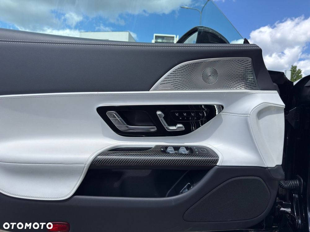 Mercedes-Benz SL - 17