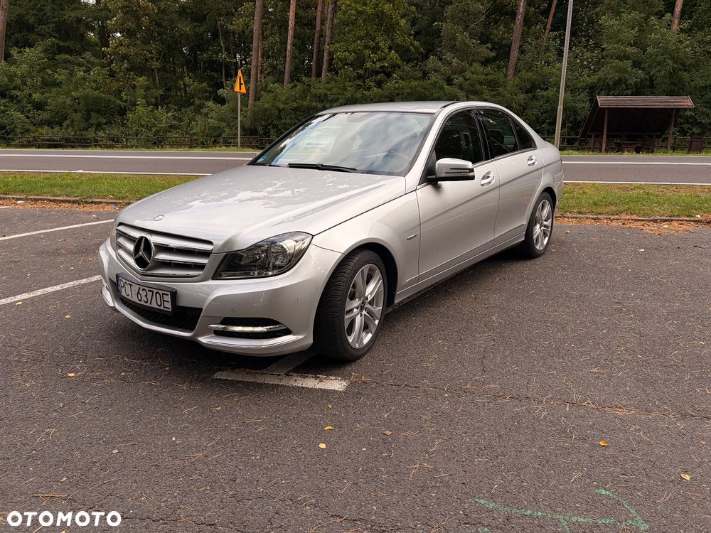 Mercedes-Benz Klasa C 180 CGI Automatik BlueEFFICIENCY Avantgarde - 1