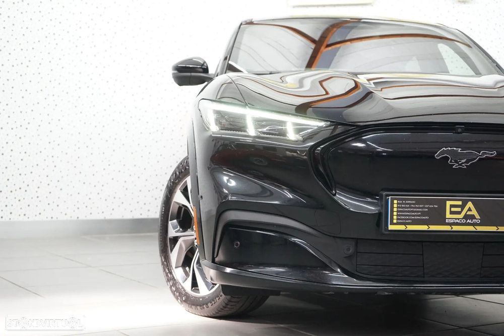 Ford Mustang Mach-E - 5