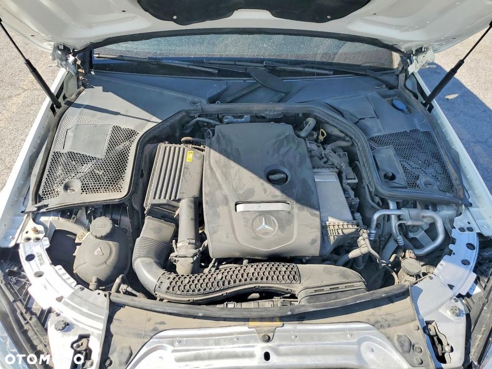 Mercedes-Benz Klasa C 300 9G-TRONIC - 12