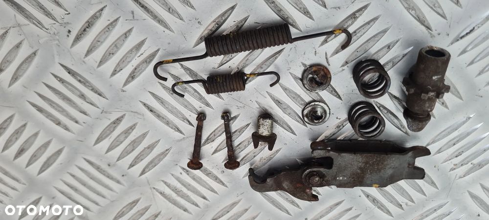 Kia Sorento I Rozpierak Sprężynka Ręcznego - 6