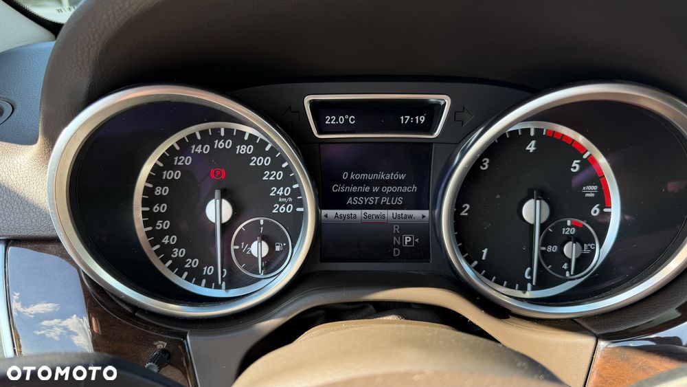Mercedes-Benz ML - 29